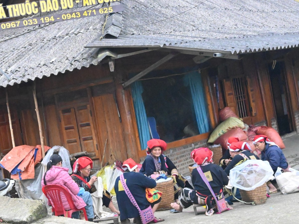 Two Days with the Red Dao&nbsp;Women